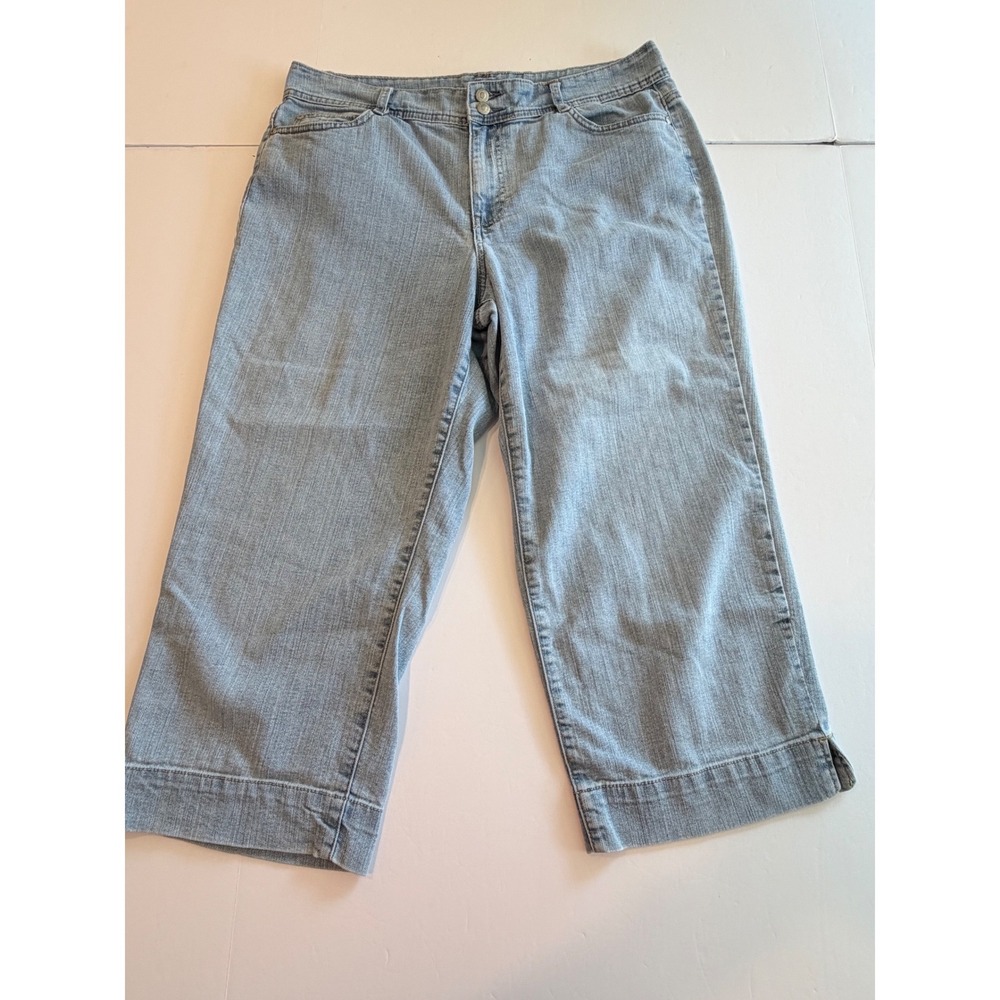 Charter Club Jeans Womens 12 Blue Light Wash Denim Capri Cropped Wide Leg Pants